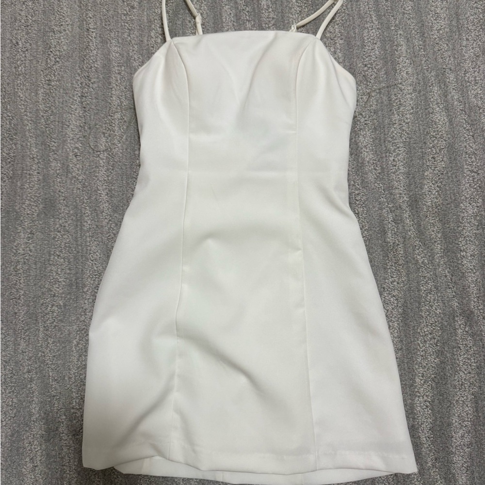 Elegant White Spaghetti Strap Dress